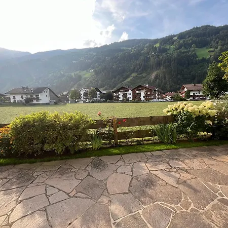 شقة Zell Views