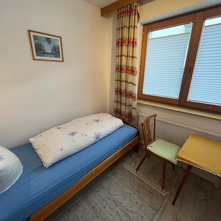 Zell Views * زيل أم زيلر