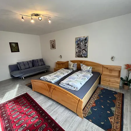 Zell Views Apartment