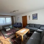 Zell Views Apartment *
