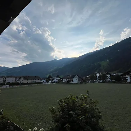Zell Views Apartament